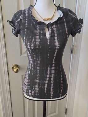 TRUE CRAFT WOMEN'S JUNIOR SHORT SLEEVE BLACK TIE DYE SUMMER TOP SIZE XS